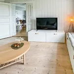 Lovely In With Kitchen *